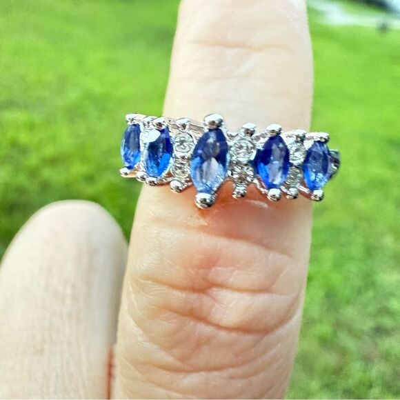 WOMEN’S BLUE MARQUISE GEMSTONE RING – SILVER BAND WITH CLEAR ACCENTS, SIZE 7.5 - Picture 14 of 17